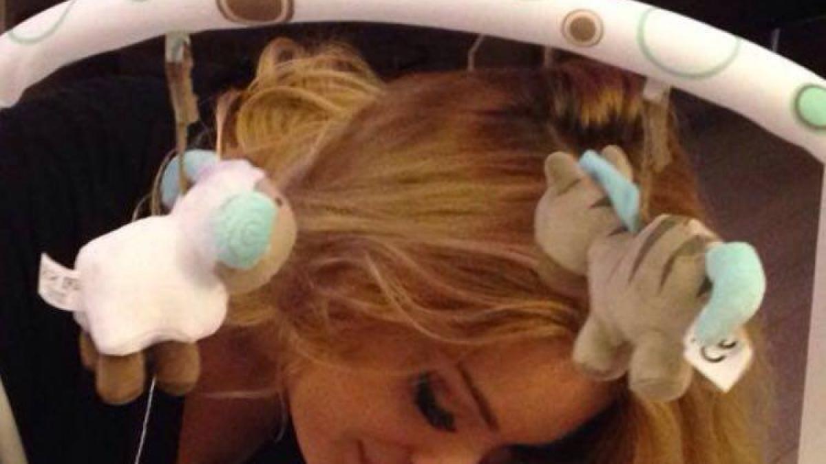 imagini in premiera cu bebelusul valentinei pelinel la plaja