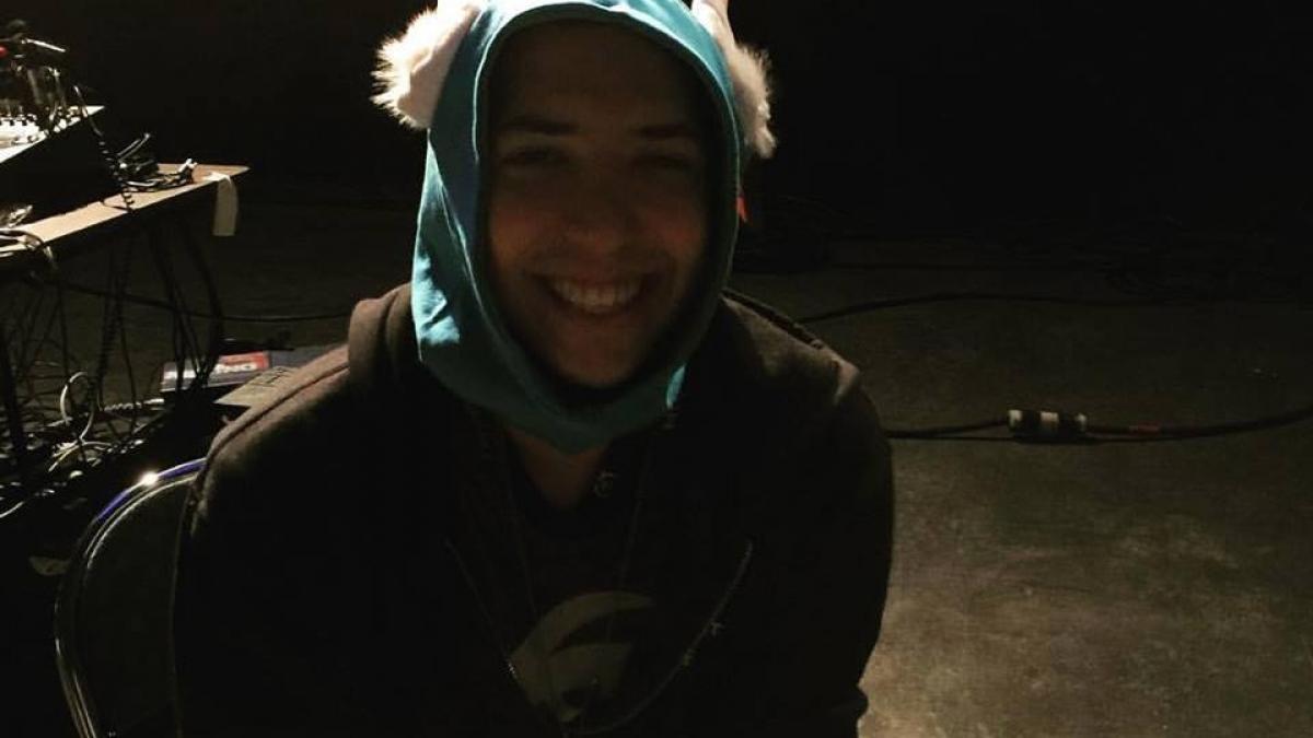 milionar la 21 de ani romanul a castigat 680 000 de dolari intr o singura zi jucandu se pe