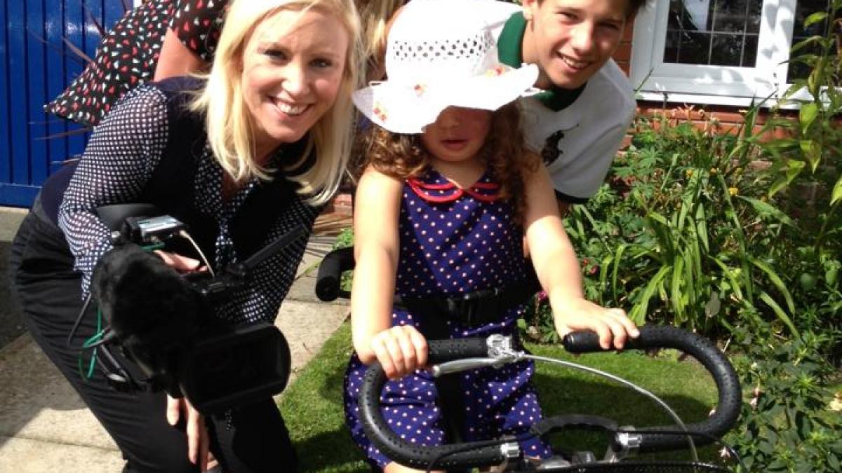 mesajul facebook tanara care a facut un scandal monstru in avion