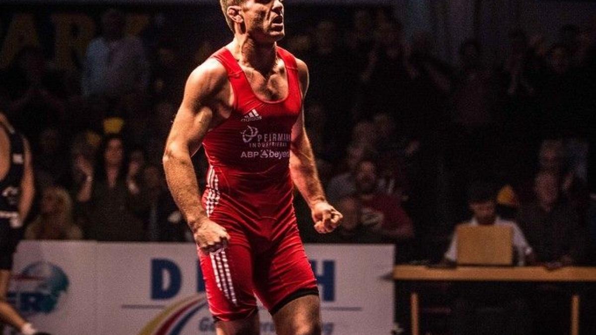 luptatorii romani cu ochii in lacrimi la rio nu am putut lasa salariul in germania sa vin in