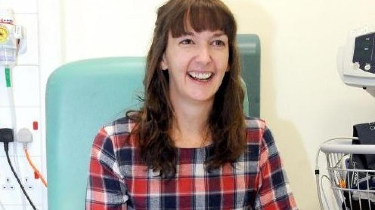 acuzatii grave la adresa asistentei britanice infectate cu ebola cazul ei este anchetat de