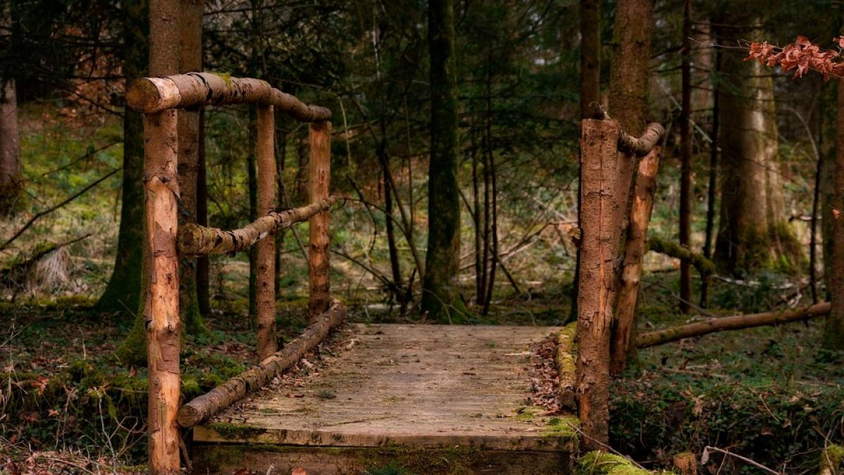 cum arata acum baza militara din care au fost lansate rachete in decembrie 1989 amintirile locului