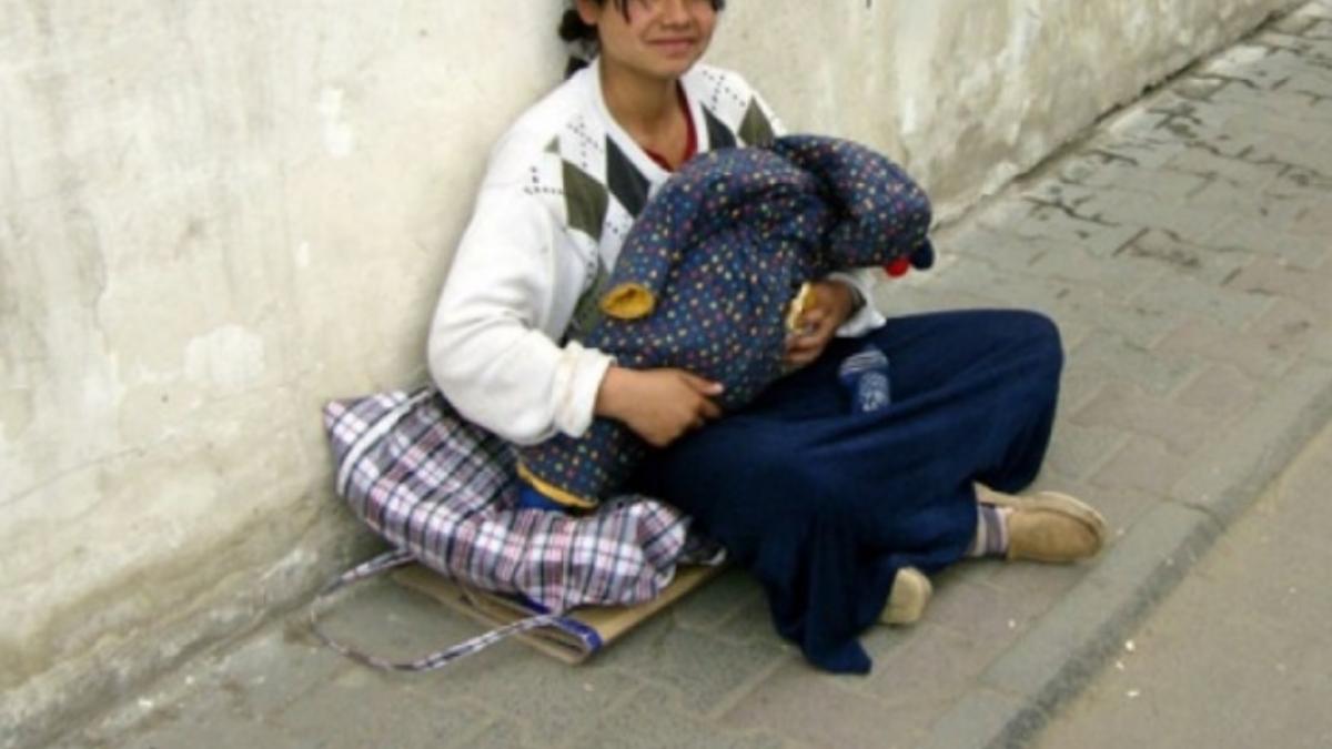 de ce doarme copilul din bratele cersetoarei raspunsul dat de un cunoscator al tacticilor