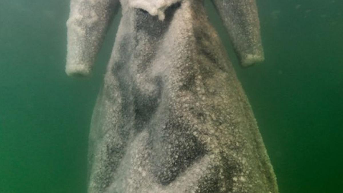 rochie de mireasa experiment marea moarta