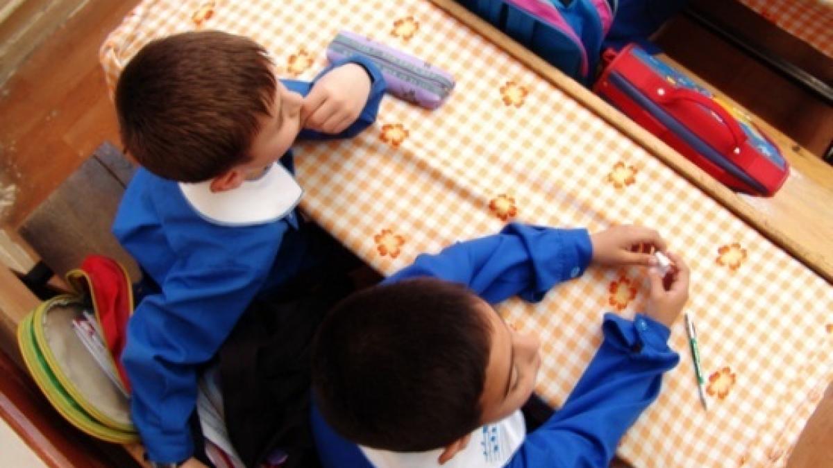 ministerul educatiei face noi reforme vrea sa faca posibil decontul integral al navetei elevilor