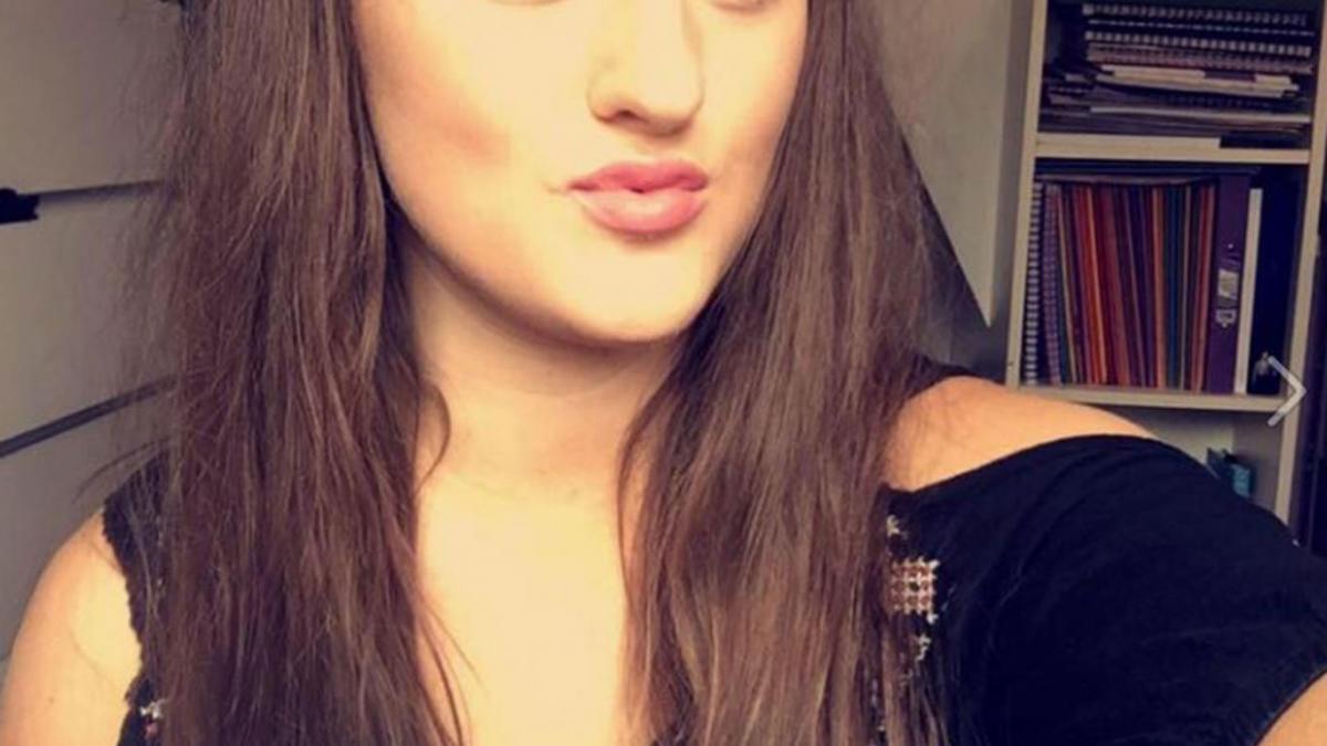 a postat o poza pe internet apoi s a sinucis ce a facut o pe tanara sa isi ia viata