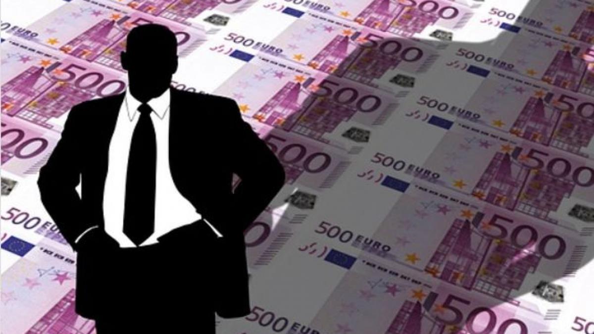 dezvaluiri din interiorul unui serviciu secret deturnare de fonduri abuz in serviciu favorizarea