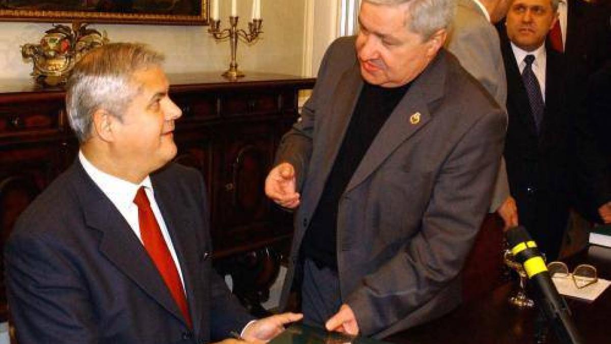 serban mihailescu isi da demisia din parlament