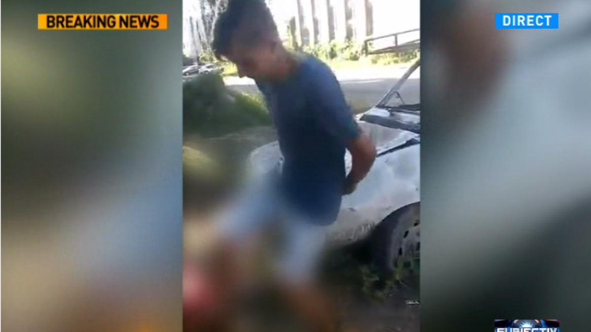 tanar lovit cu bestialitate in plina strada