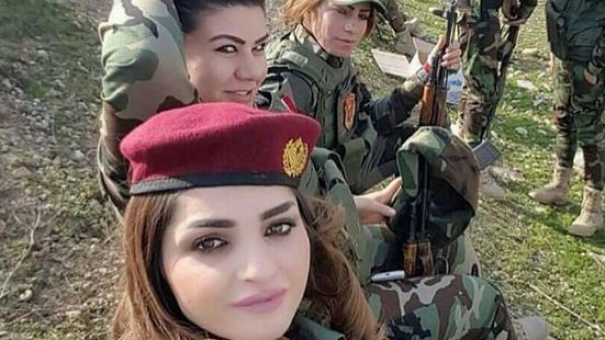 ce fac femeile kurde care lupta cu fanaticii isis