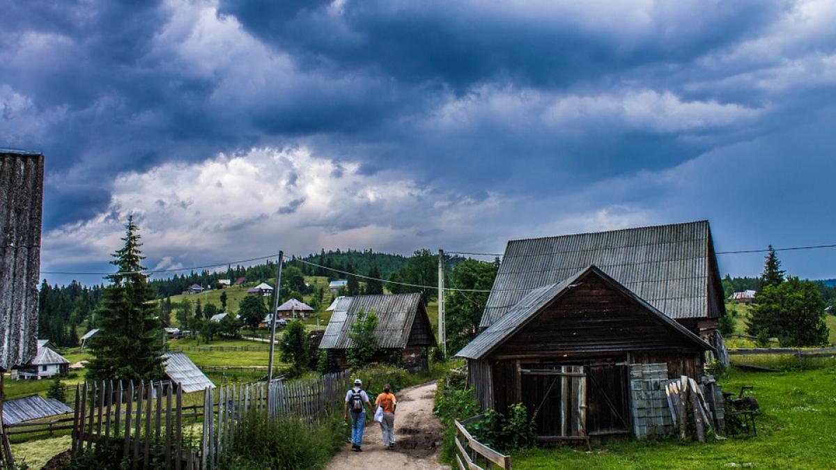 un colier din melci vechi de aproximativ 31 000 de ani a fost descoperit in romania