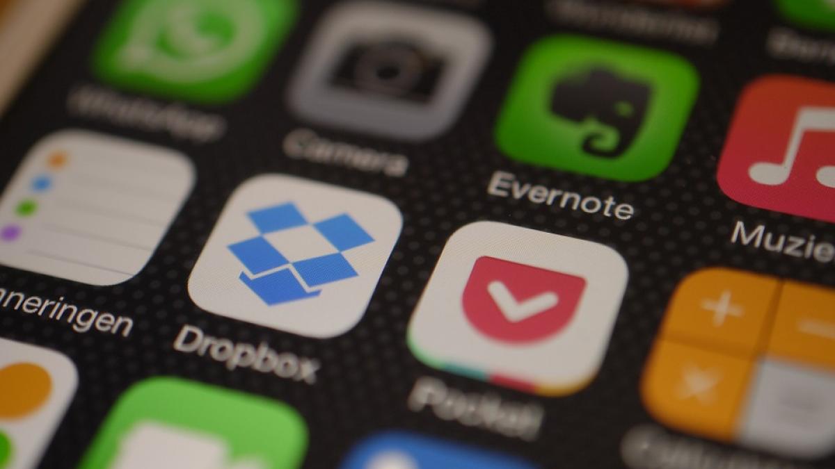 Datele personale ale zeci de milioane de utilizatori Dropbox, făcute publice de hackeri