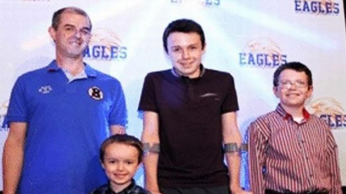 si a masacrat intreaga familie in propria casa dupa care a lasat un bilet infiorator pe usa de la