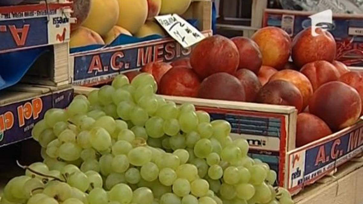 mancam fructe si legume care contin chiar si sapte feluri de pesticide