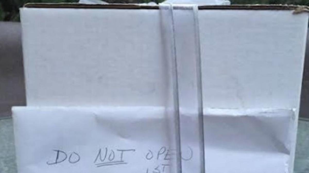 la 9 ani de la nunta au gasit un cadou nedesfacut in dulap ce au descoperit cand au deschis cutia