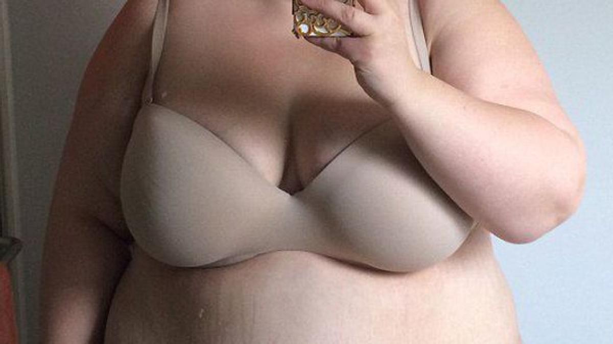 profesoara asta obeza poarta un costum de baie pentru prima data in viata a slabit 100 de kilograme