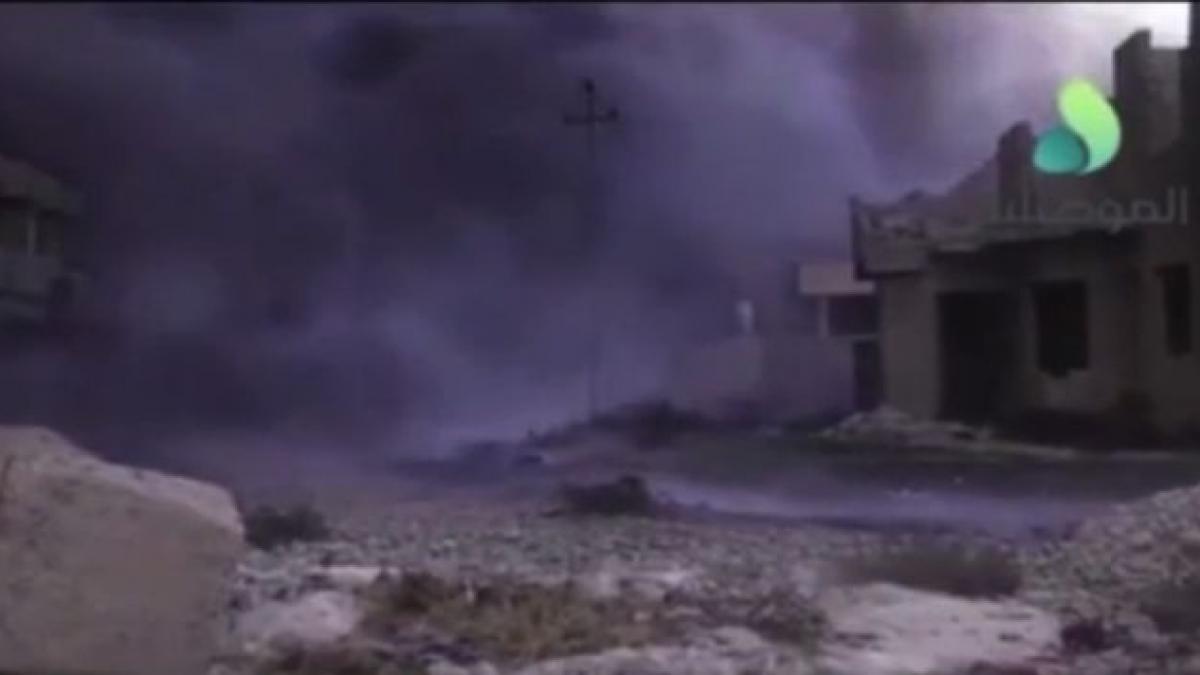 peisaj apocaliptic lasat in urma de jihadistii isis pe masura ce se retrag din irak ne sufoca totul