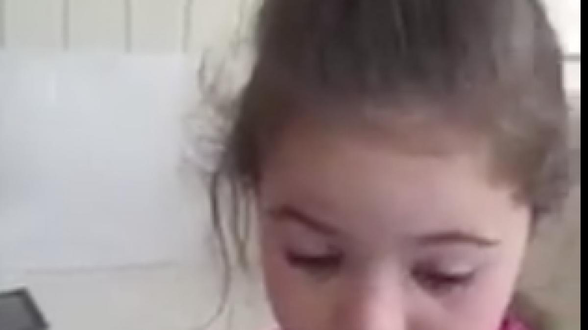 explicatia unei fetite atunci cand mama o intreaba de ce nu vrea sa mai manance carne imaginile au