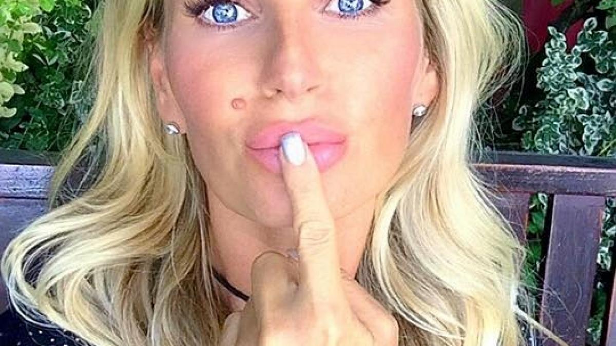 andreea banica sarcina poza facebook