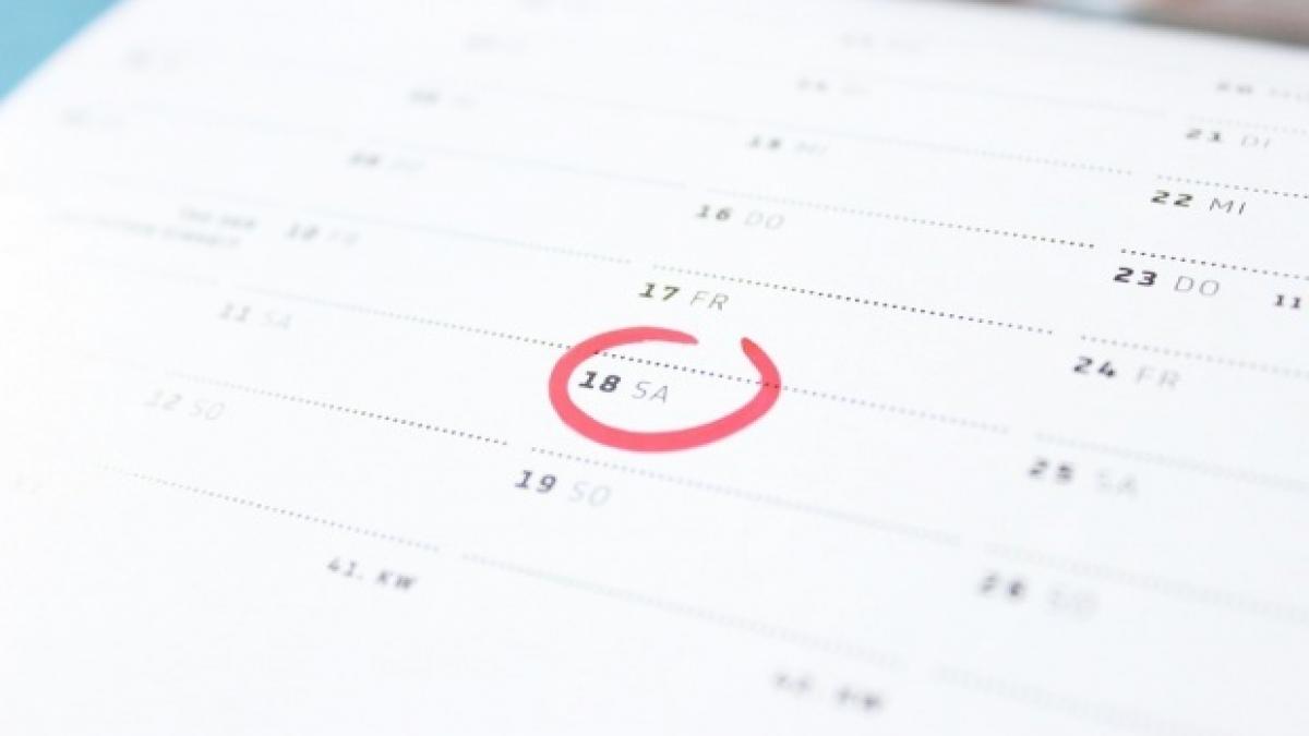 inca o zi libera pentru romani