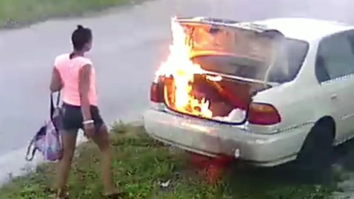 a vrut sa se razbune pe fostul iubit incendiindu i masina dupa ce i a dat foc a aflat ca a facut