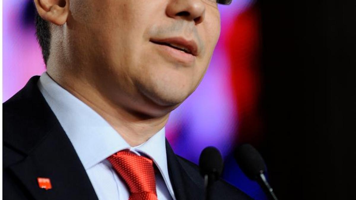 ce a aparut pe pagina de facebook a lui victor ponta