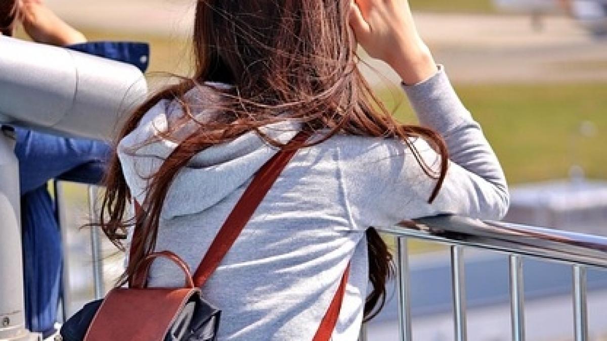 minorii vor putea sa calatoreasca in strainatate fara sa fie insotiti de o persoana majora