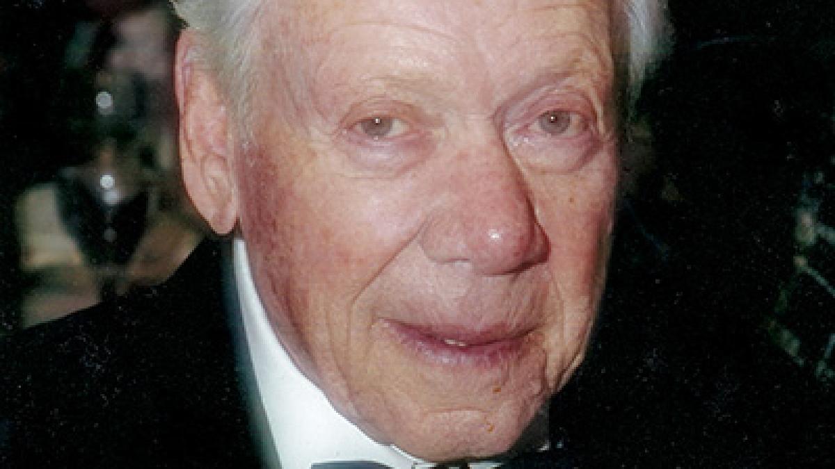 a murit regizorul american leslie martinson