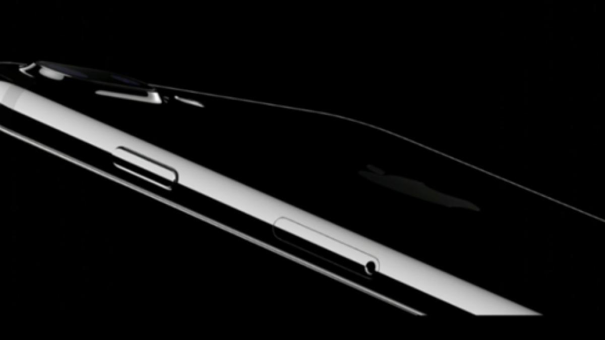 cel mai asteptat telefon lansat oficial cat costa si cand il poti cumpara in romania