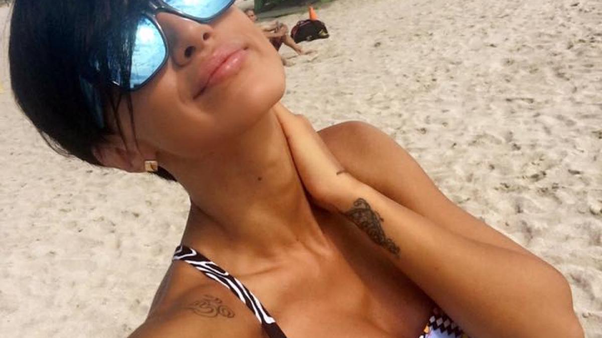 raspunsul genial dat de adelina pestritu unui fan care i a spus ca s a dus in vacanta la reduceri