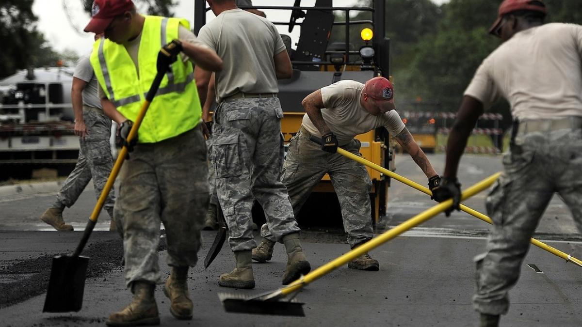 soseaua spre institutul magurele asfaltata de urgenta inainte de vizita presedintelui francez