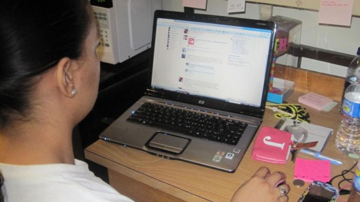 cum afli daca cineva ti a dat unfriend pe facebook