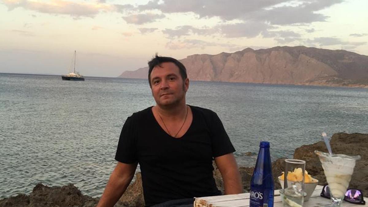 buzdugan undeva la o manastire in athos un calugar batran m a intrebat