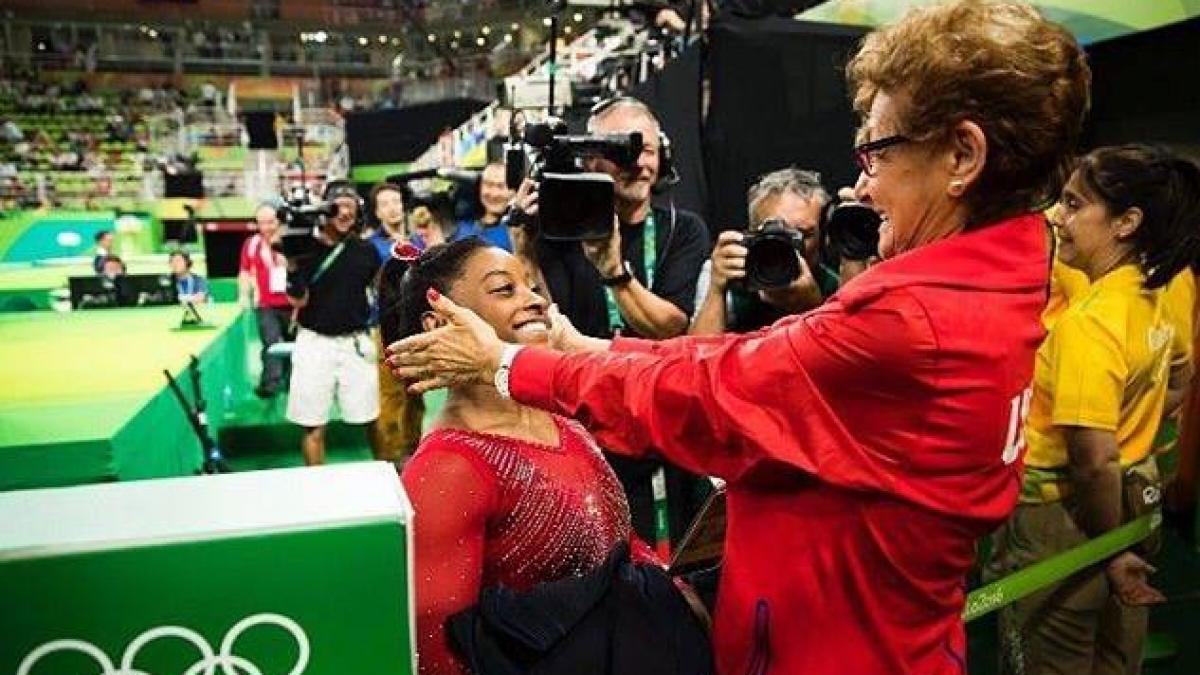 soc in lumea sportului mondial cvadrupla campioana olimpica la gimnastica simone biles recunoaste