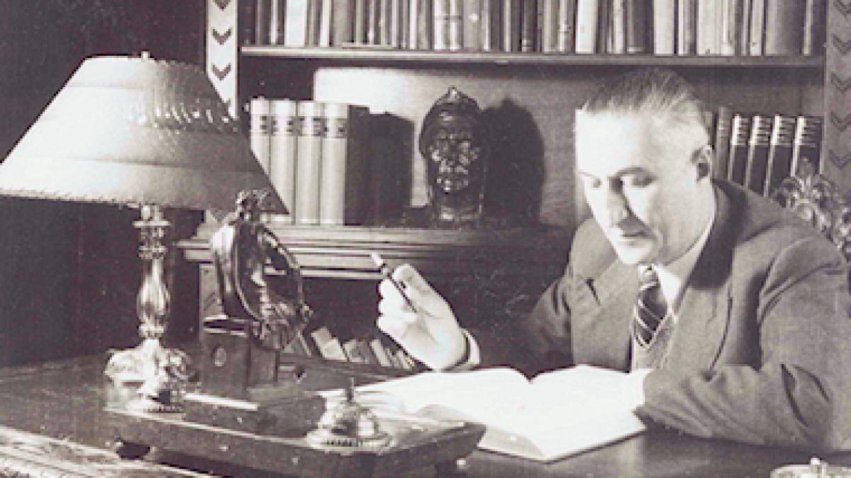 imobilul cuprins de incendiu in centrul capitalei a apartinut savantului costin nenitescu