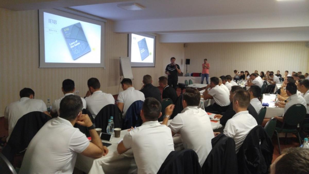 site ul comisiei arbitrilor din romania spart de hackeri ce a aparut scris