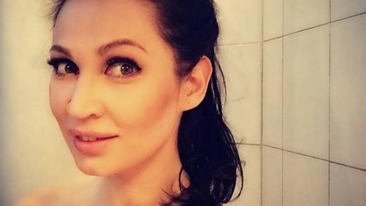 nicoleta luciu s a ingrasat 10 kilograme cand iese din casa se imbraca cu haine mai lejere care sa