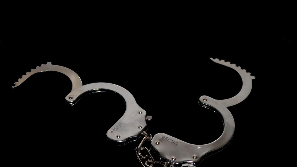 perchezitii de amploare ale cna si procuraturii anticoruptie la judecatorii 15 magistrati si 3