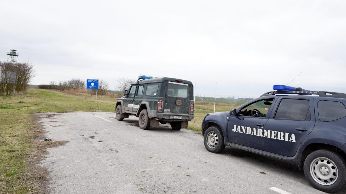 politist de frontiera prins de colegi cu tigari de contrabanda in portbagaj ce decizie a luat
