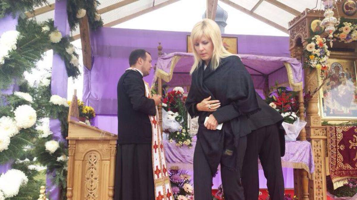 elena udrea am trecut o si pe laura codruta kovesi pe acatist