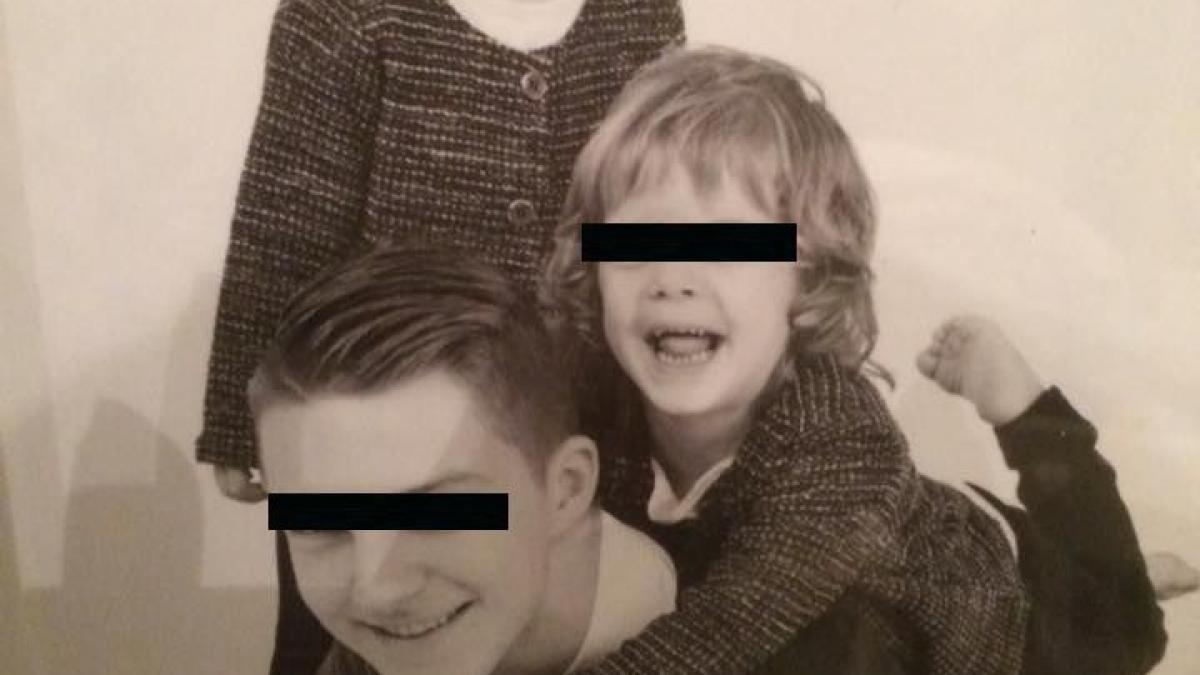 fetita lor a murit si a fost incinerata dupa cateva luni casa le a fost sparta socul pe care l au