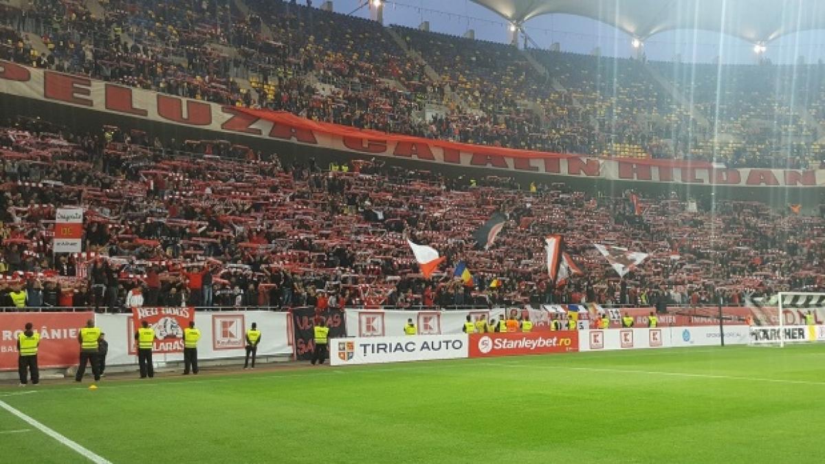 generatia blestemata de la dinamo moartea ii loveste neincetat pe cainii rosii