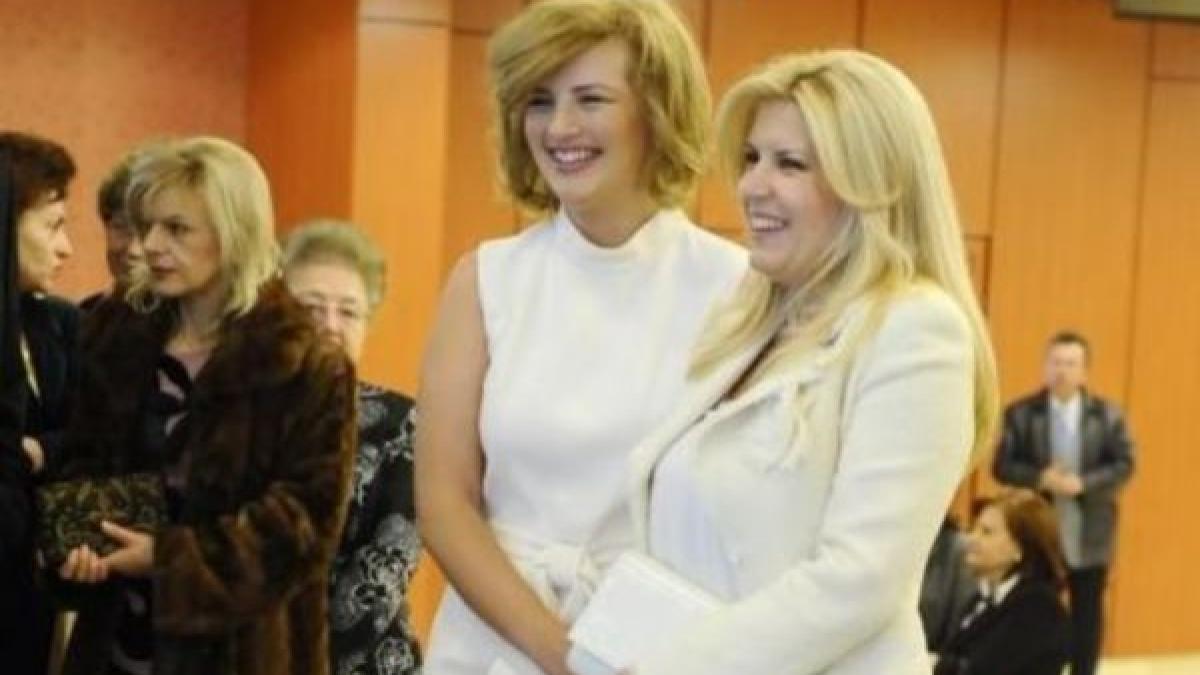elena udrea la dna dupa ce a fost citata telefonic