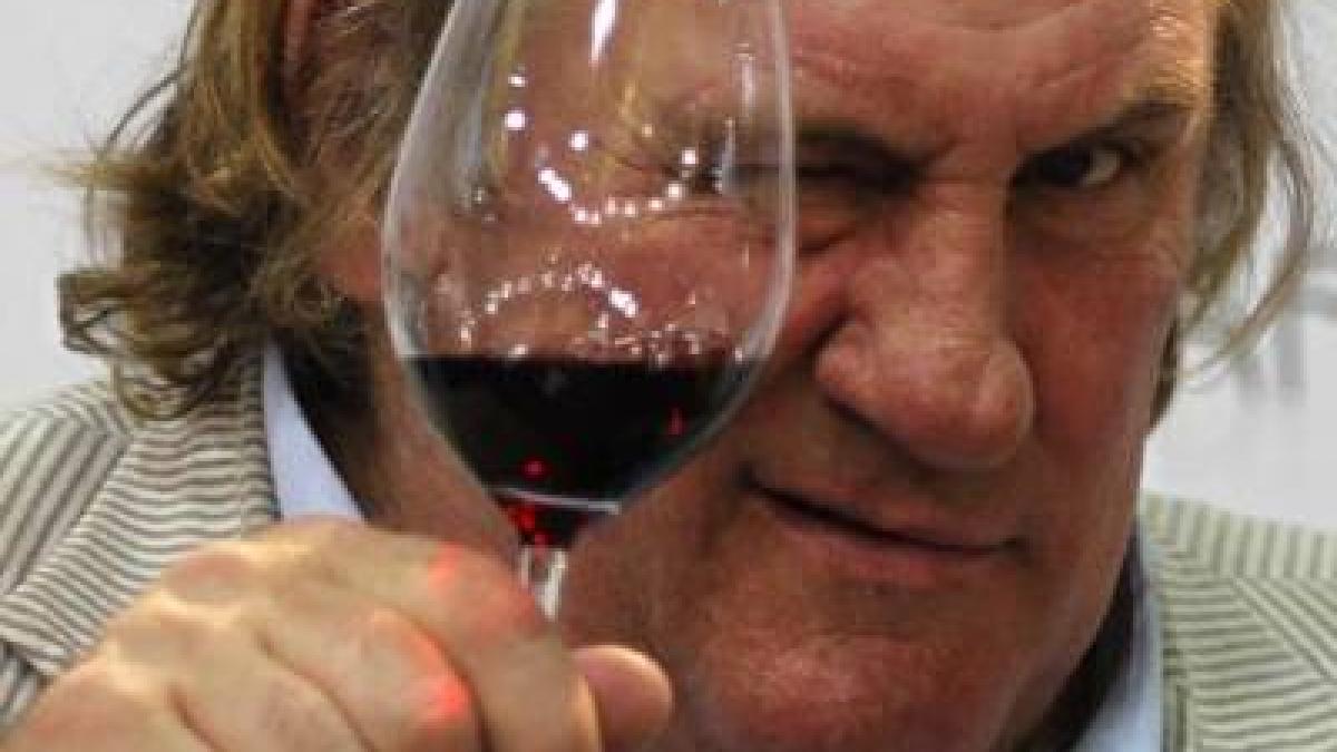 francezii atacati de unul de al lor franta e populata de imbecili care fac vin si branza imputita