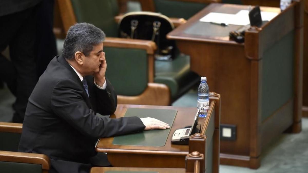 nicusor dan cere demisia lui gabriel oprea e singurul gest politic responsabil pe care l ar face