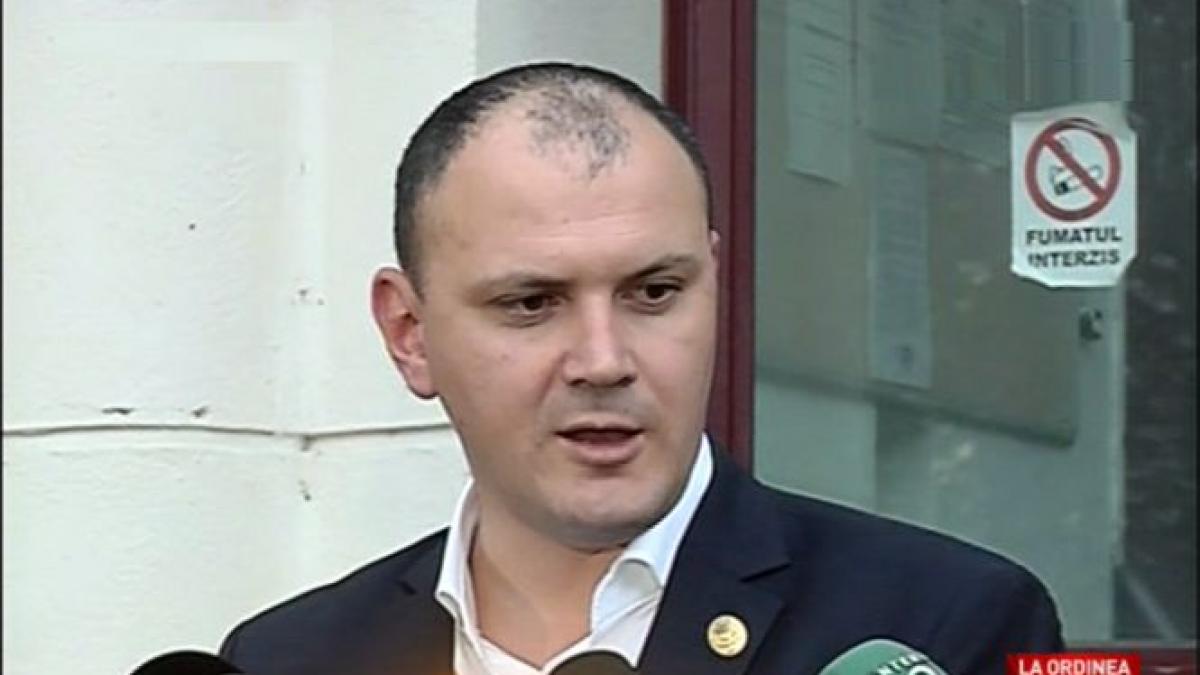 de ce vine ghita cu denuntul dupa patru ani