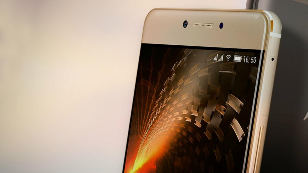 romanii au lansat smartphone ul cu baterie uriasa cat tine bateria si cat te ar costa