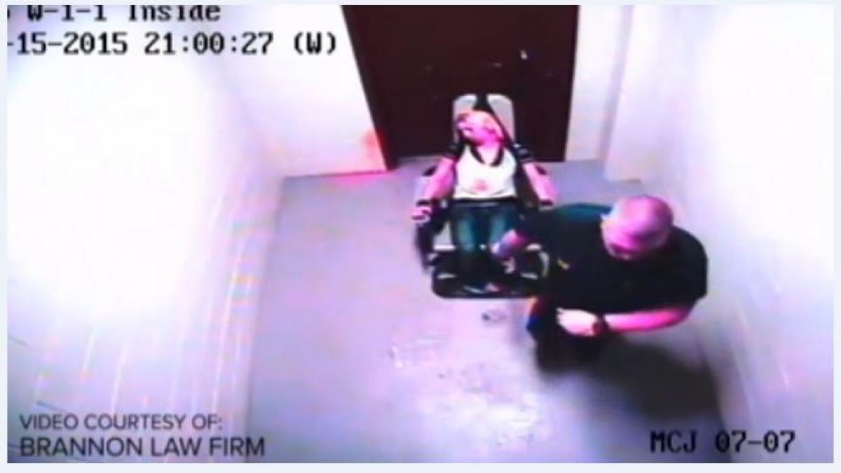 s a imbatat acasa dar s a trezit dupa gratii ce tratament i au aplicat gardienii