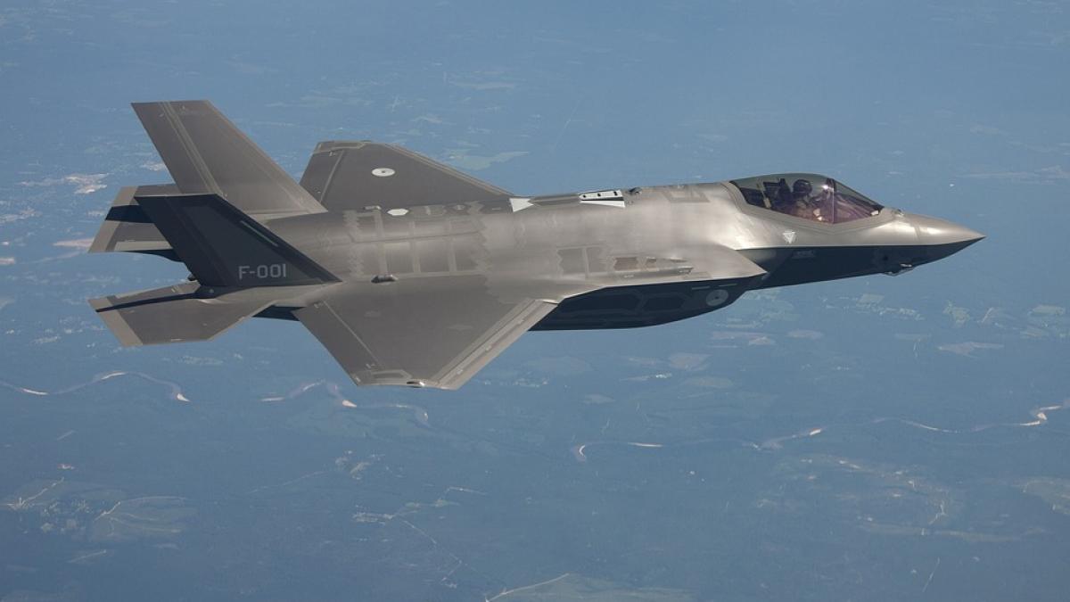 romania vrea sa cumpere f 35 unul dintre cele mai avansate avioane de lupta din intreaga lume