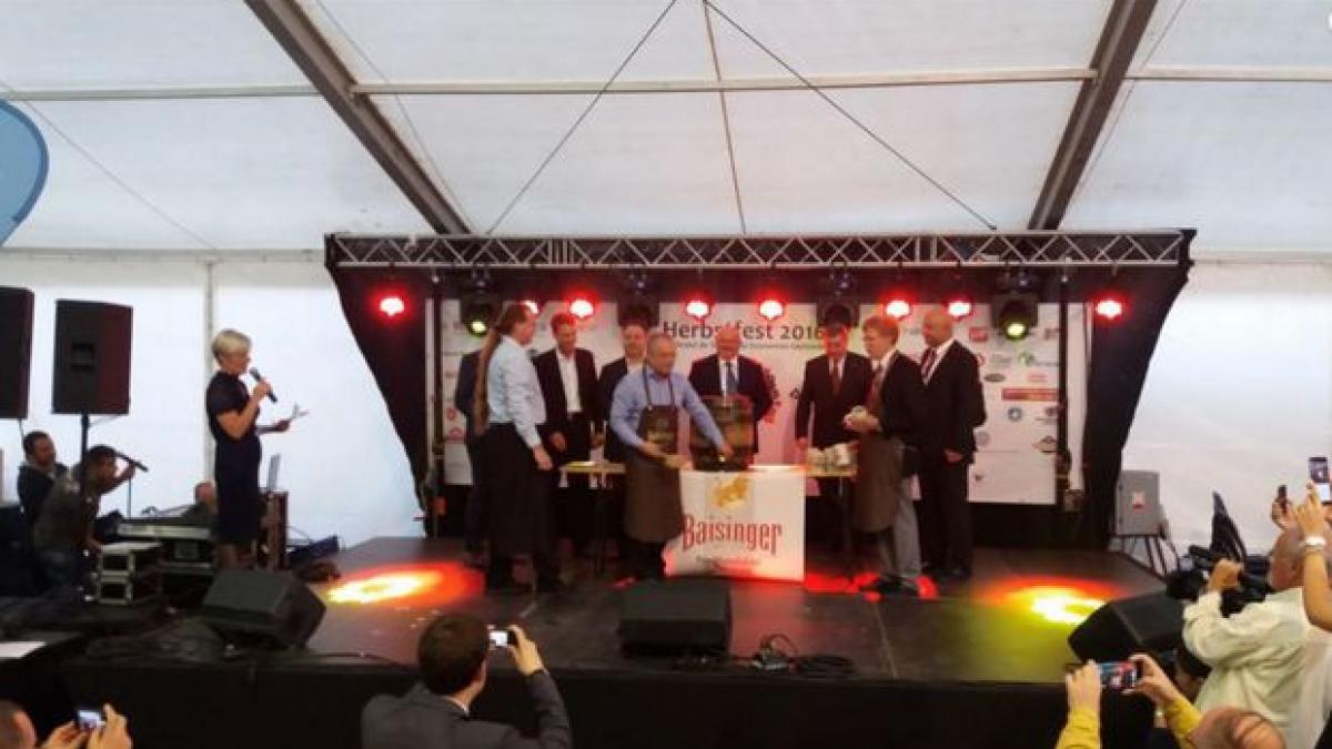 cum s a facut de ras emil boc